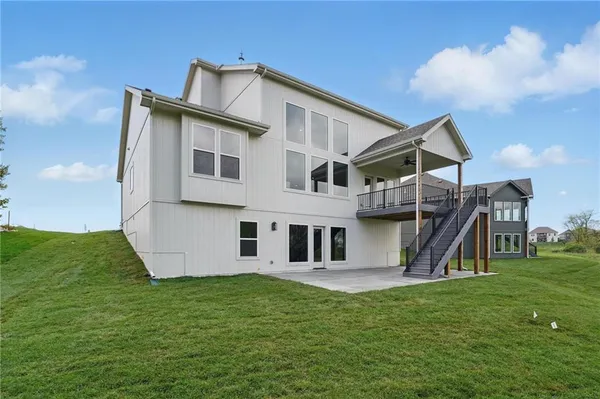 $750,000 | 1506 Northwest 106th Terrace, Kansas City, MO 64155