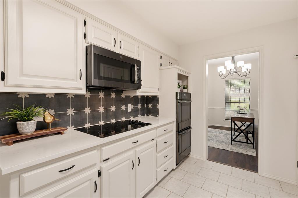 1805 Renfro Road Colleyville, TX 76034 - Photo 14 of 40 Kitchen