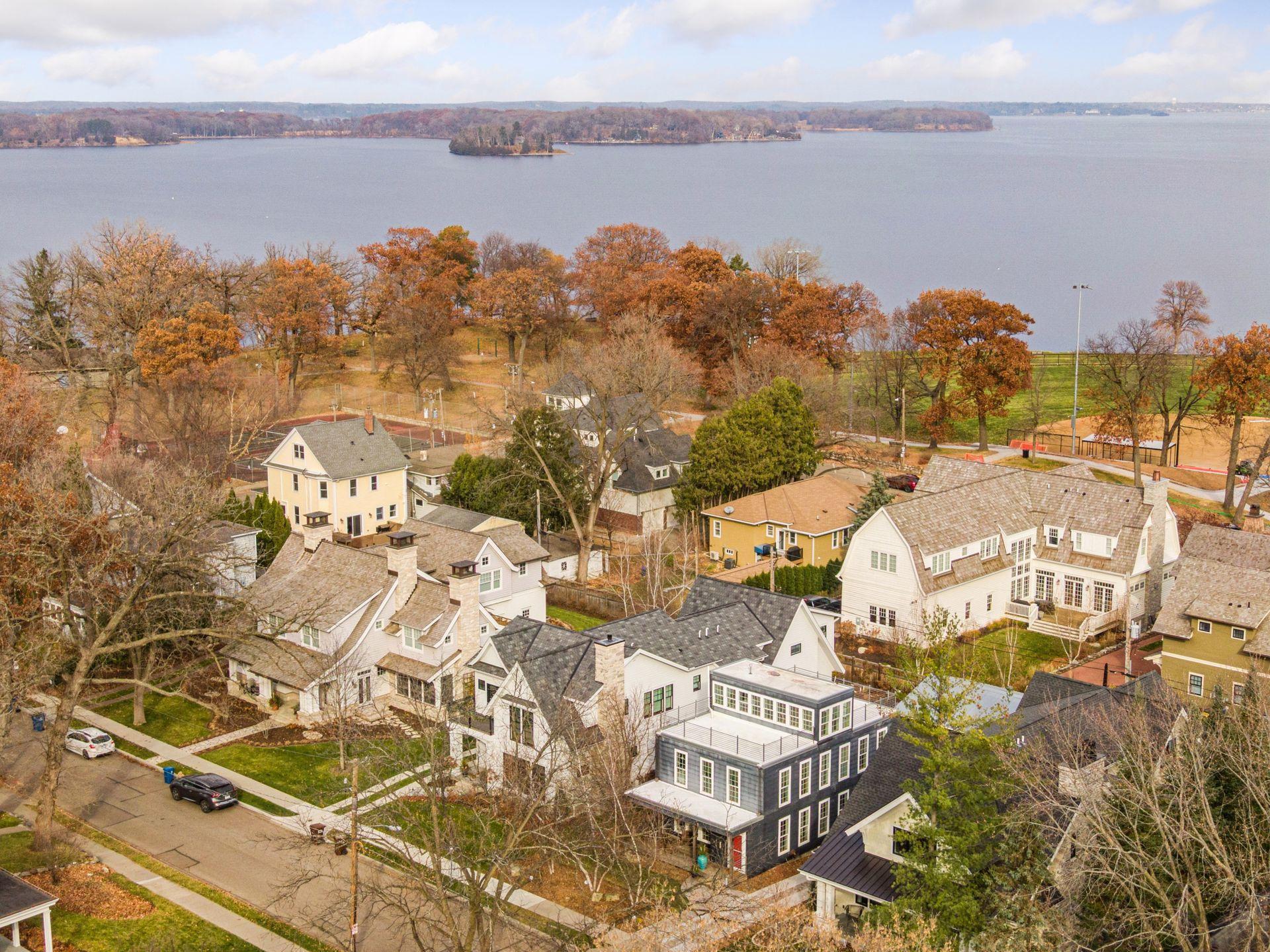 135 1st Street Excelsior, MN 55331 - Photo 2 of 9