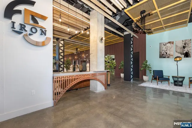 $2,374 | 65 McWhorter Street, Unit 709, Newark, NJ 07105