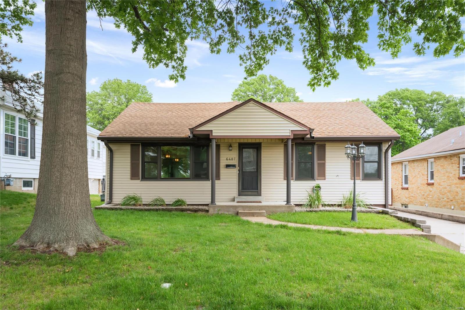 6407 Weber Road St. Louis, MO 63123 - Photo 1 of 35 Gallery Image 1
