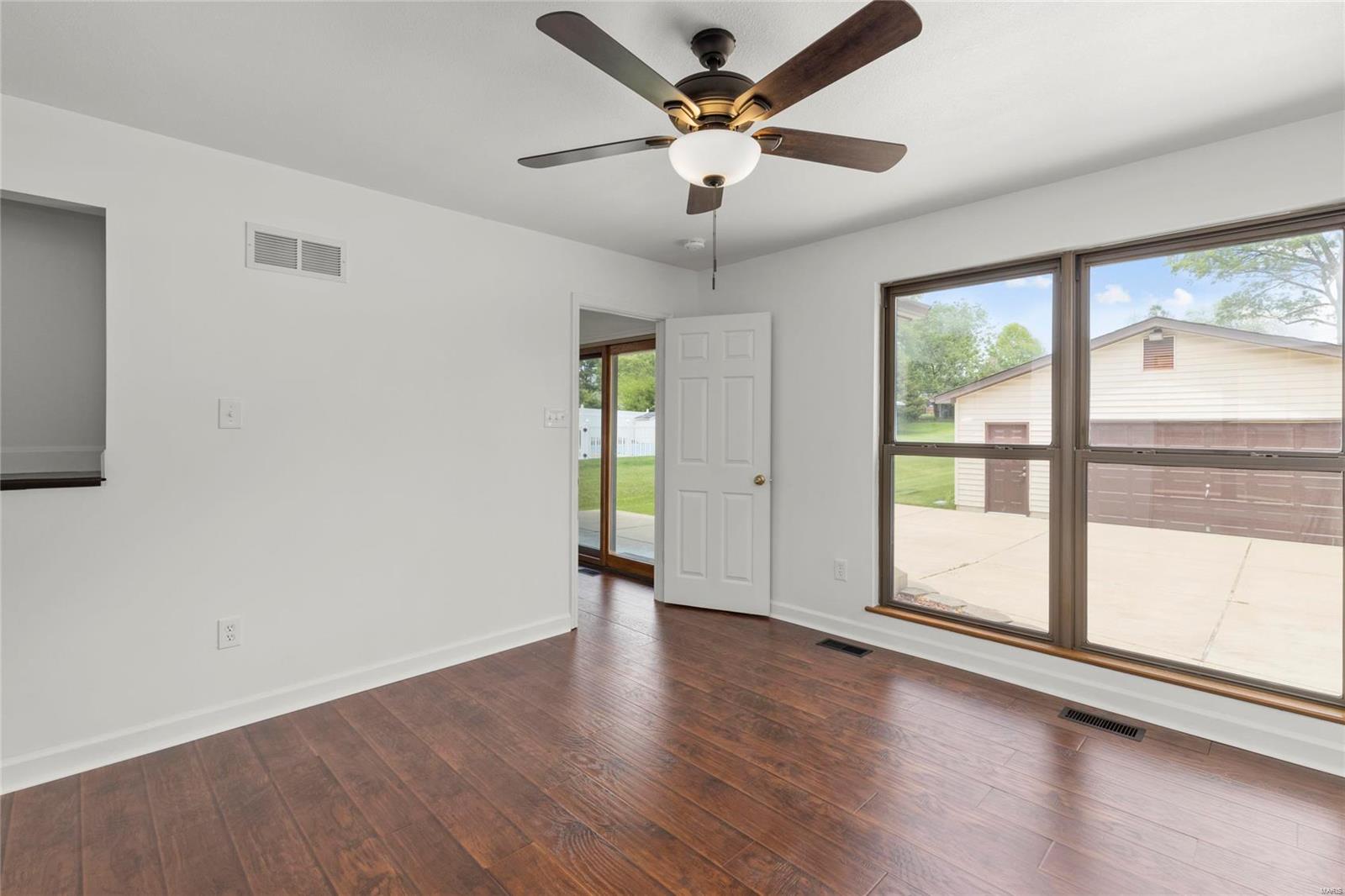 6407 Weber Road St. Louis, MO 63123 - Photo 17 of 35 Gallery Image 17
