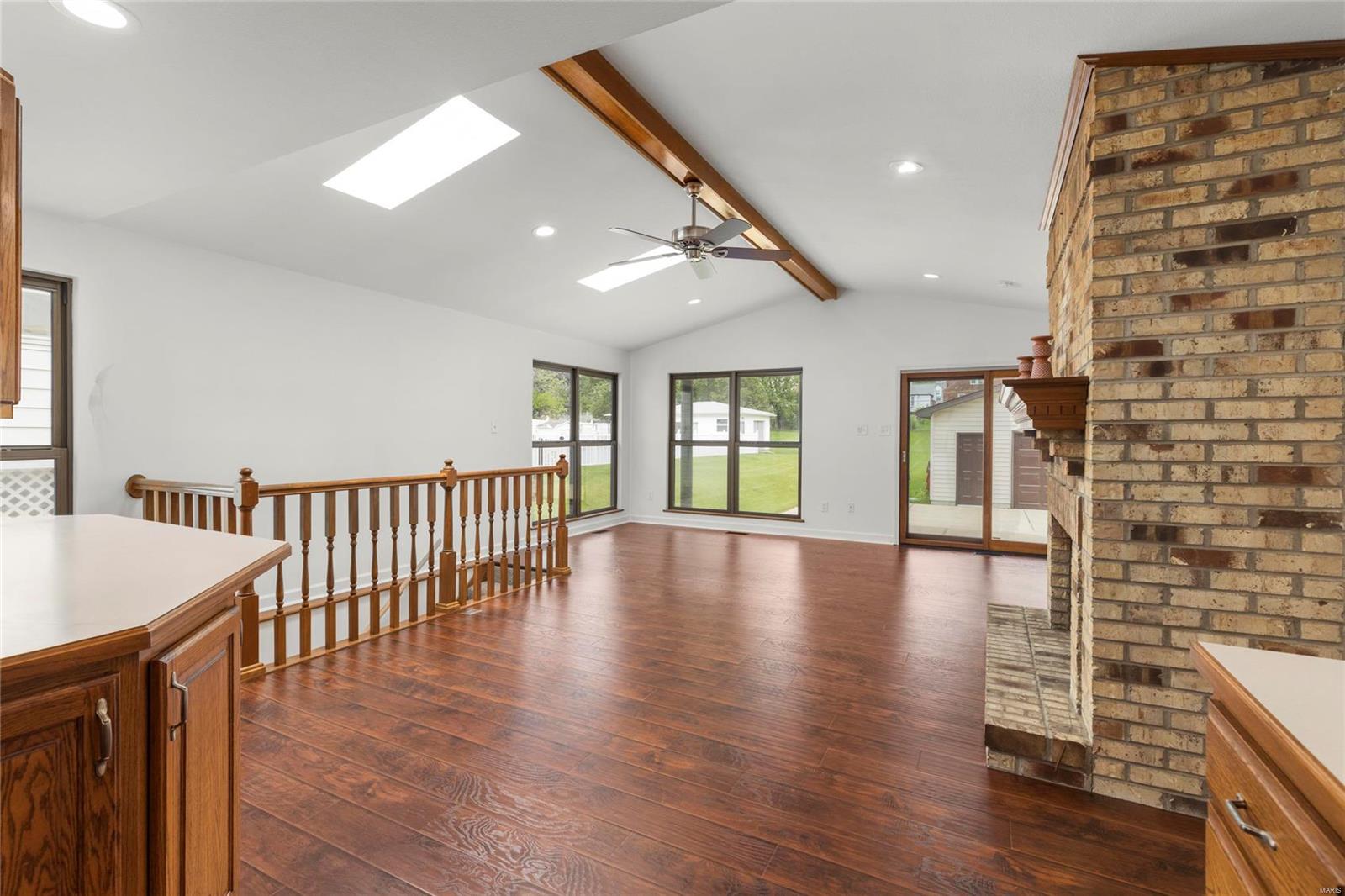 6407 Weber Road St. Louis, MO 63123 - Photo 10 of 35 Gallery Image 10