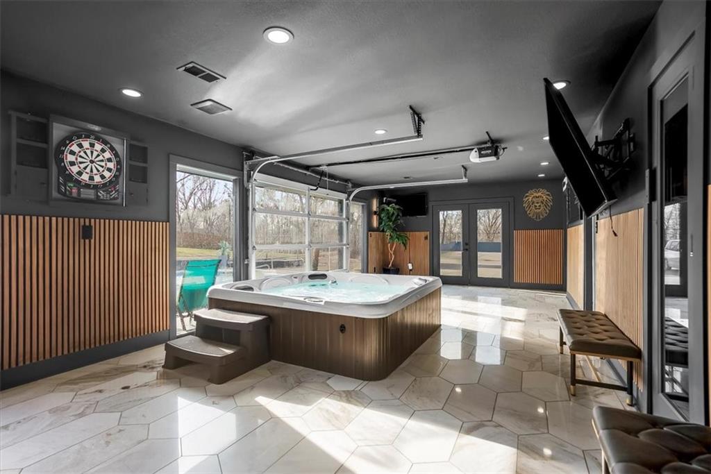 6540 James A Reed Road Kansas City, MO 64133 - Photo 6 of 55 Gallery Image 6