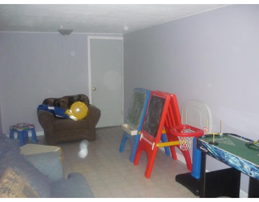 21 Josephine Street Springfield, MA 01108 - Photo 18 of 24 Gallery Image 18