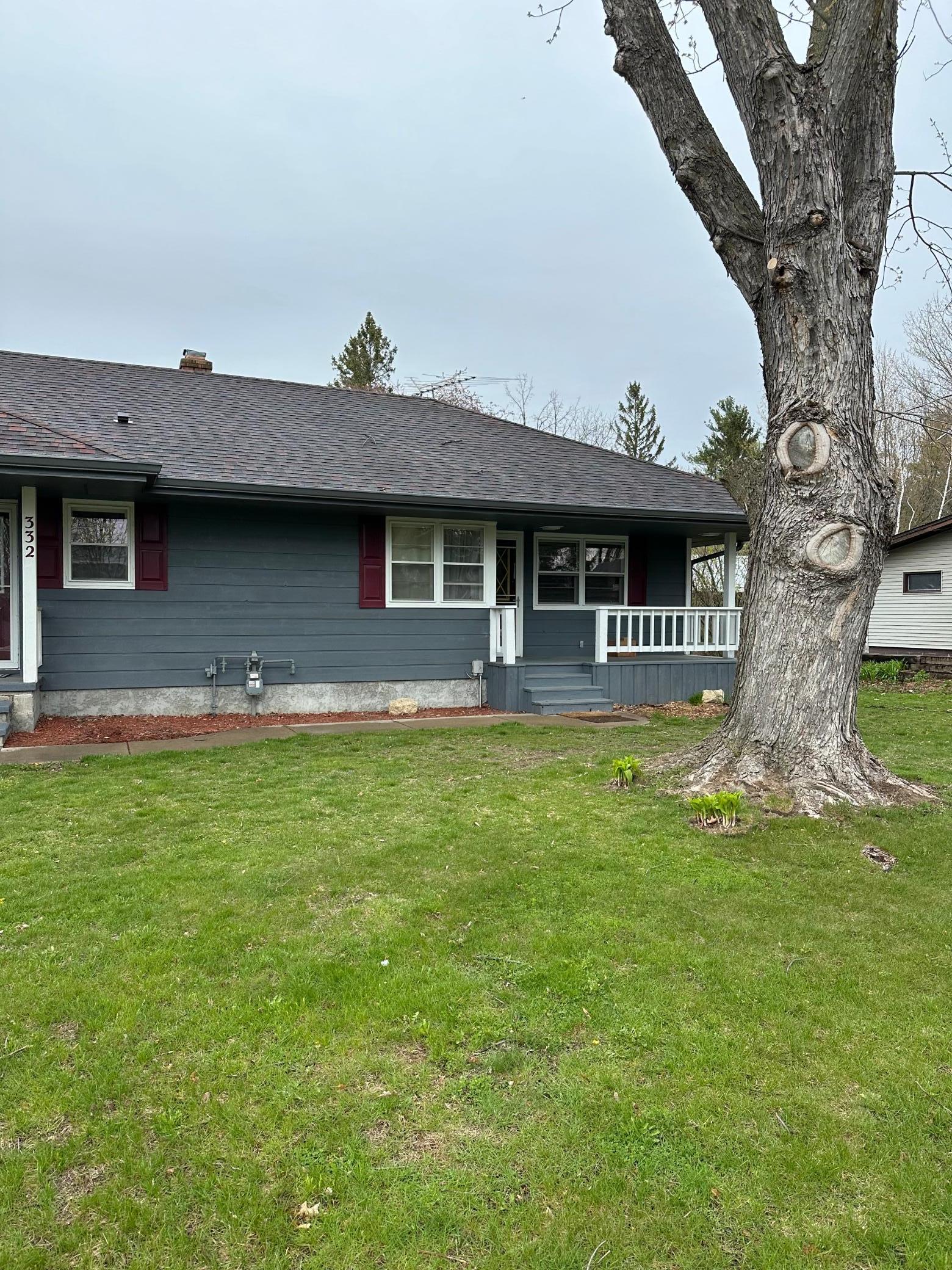 332 Pleasant Avenue Ellsworth, WI 54011 - Photo 2 of 29