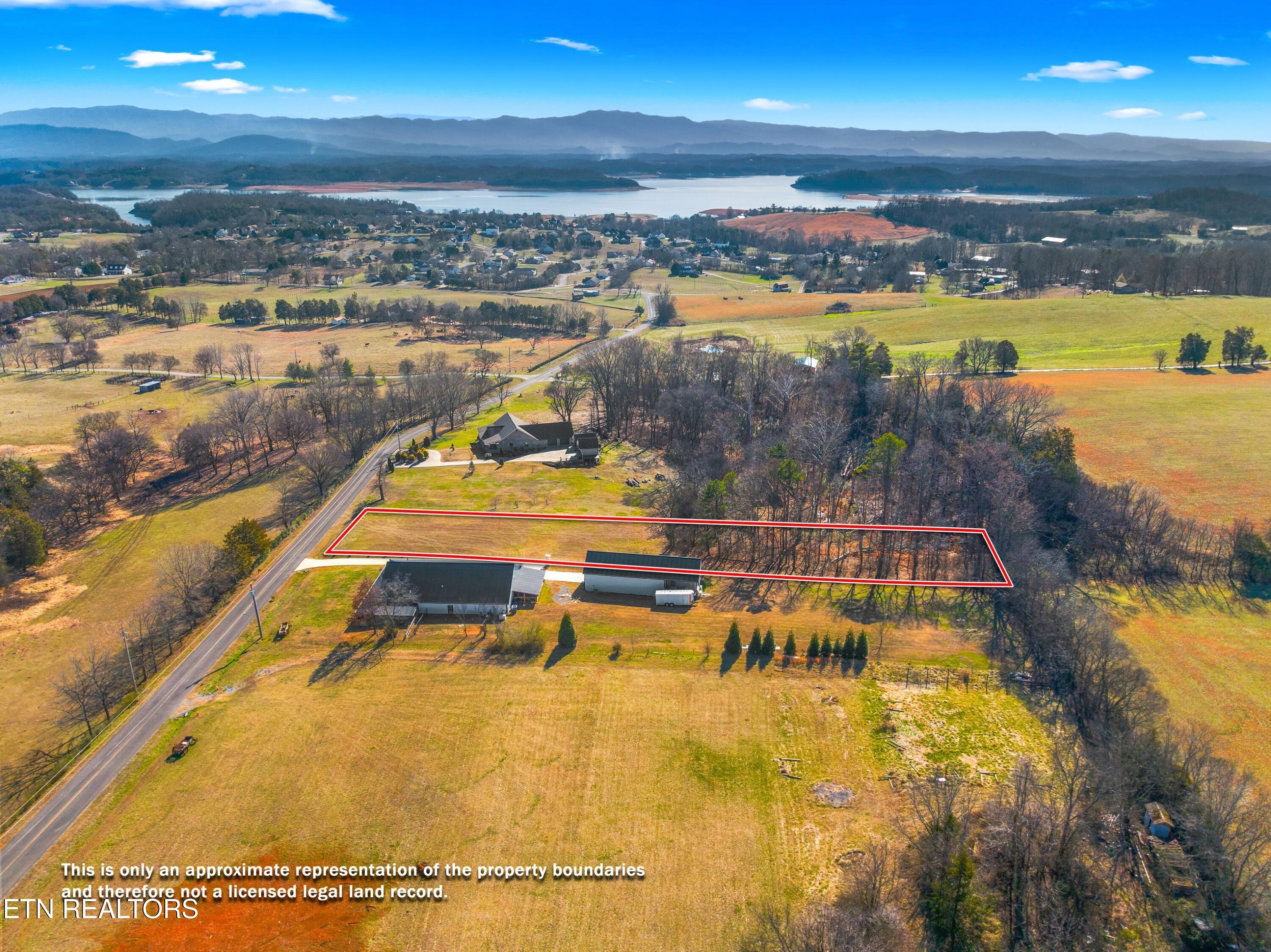 559 Morie Road Dandridge, TN 37725 - Photo 3 of 55 006-559MorieRoad-Dandridge-TN-37725-SMAL