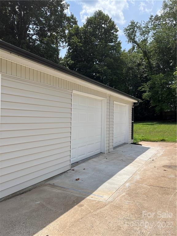 220 Pine Road Mount Holly, NC 28120 - Photo 19 of 20 a backyard of a house