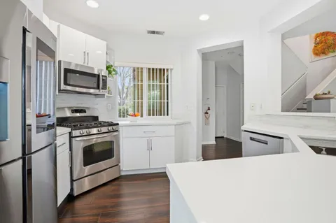 $1,650,000 | 142 Positano Circle, Redwood City, CA 94065