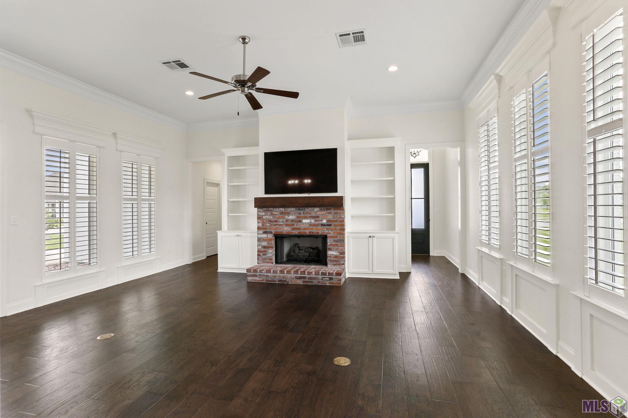 8326 Sully Drive Baton Rouge, LA 70818 - Photo 3 of 18