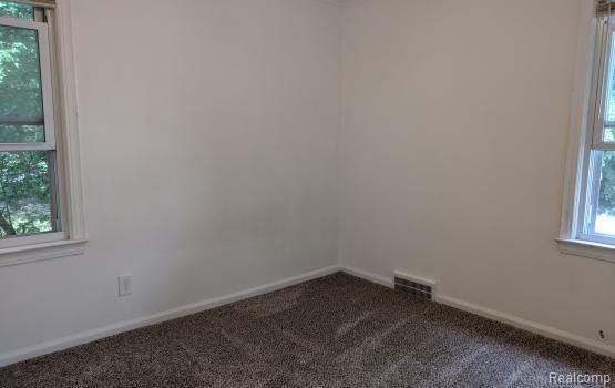 8472 Colgate Street, Unit 1 Oak Park, MI 48237 - Photo 8 of 9