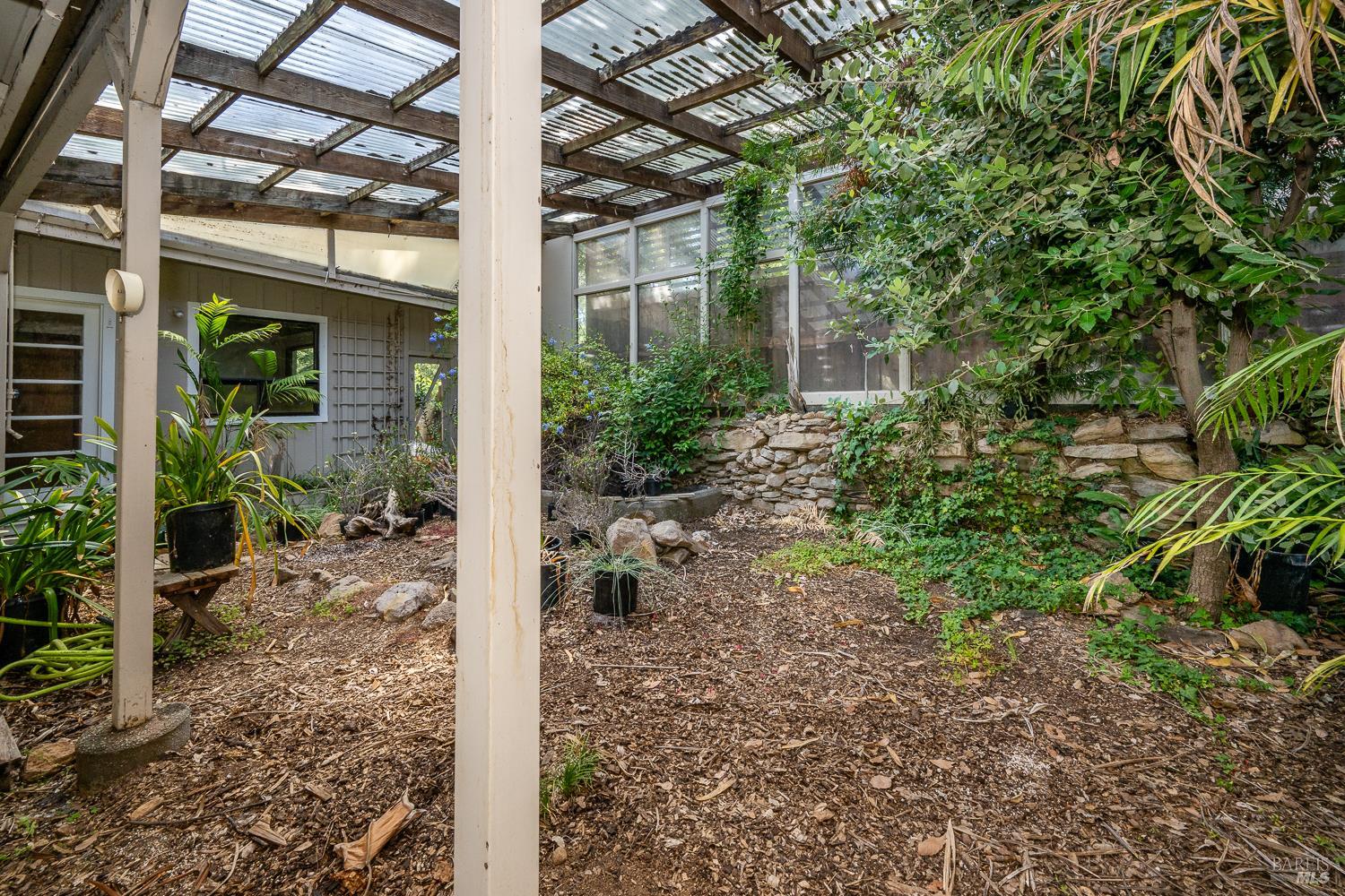 6662 St Helena Road Santa Rosa, CA 95404 - Photo 38 of 51 The aviary
