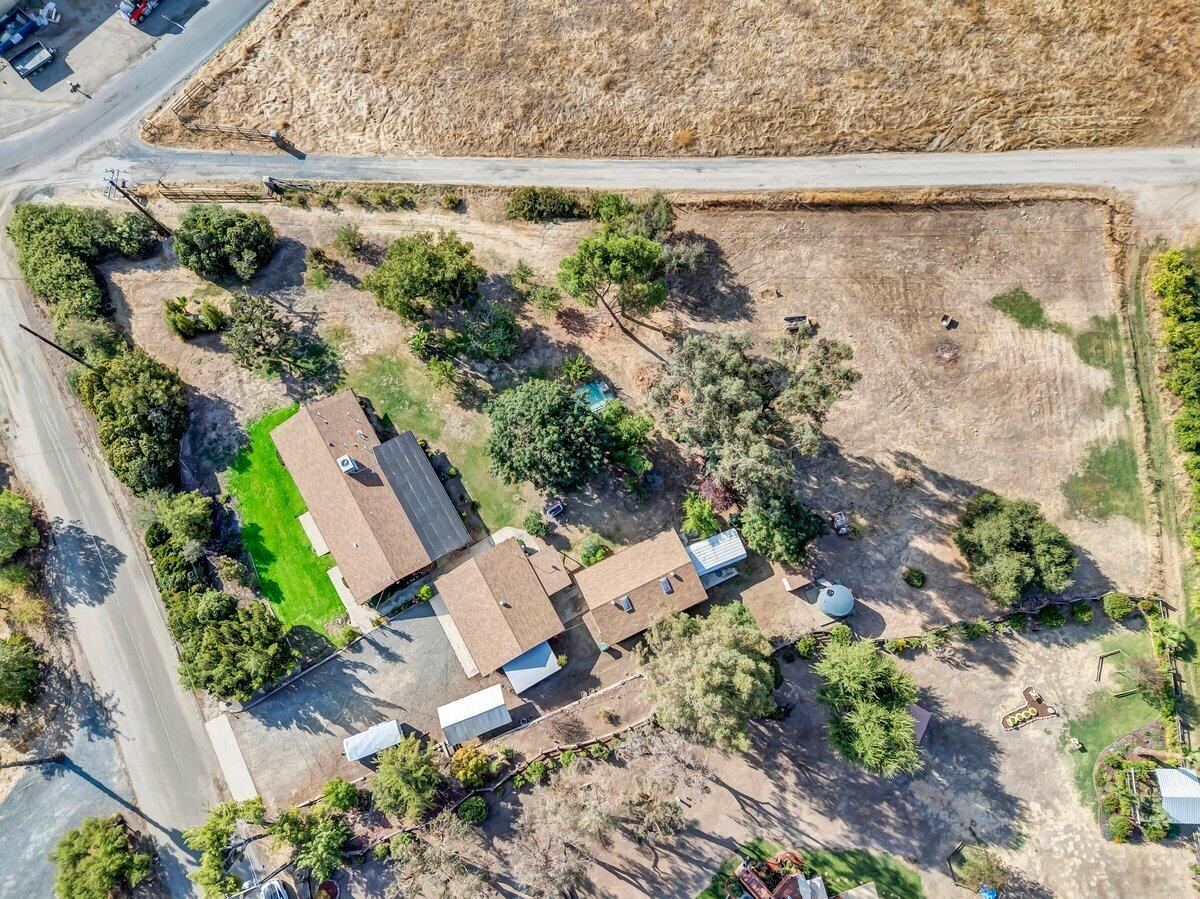 34719 Wilson Drive Springville, CA 93265 - Photo 31 of 34 32