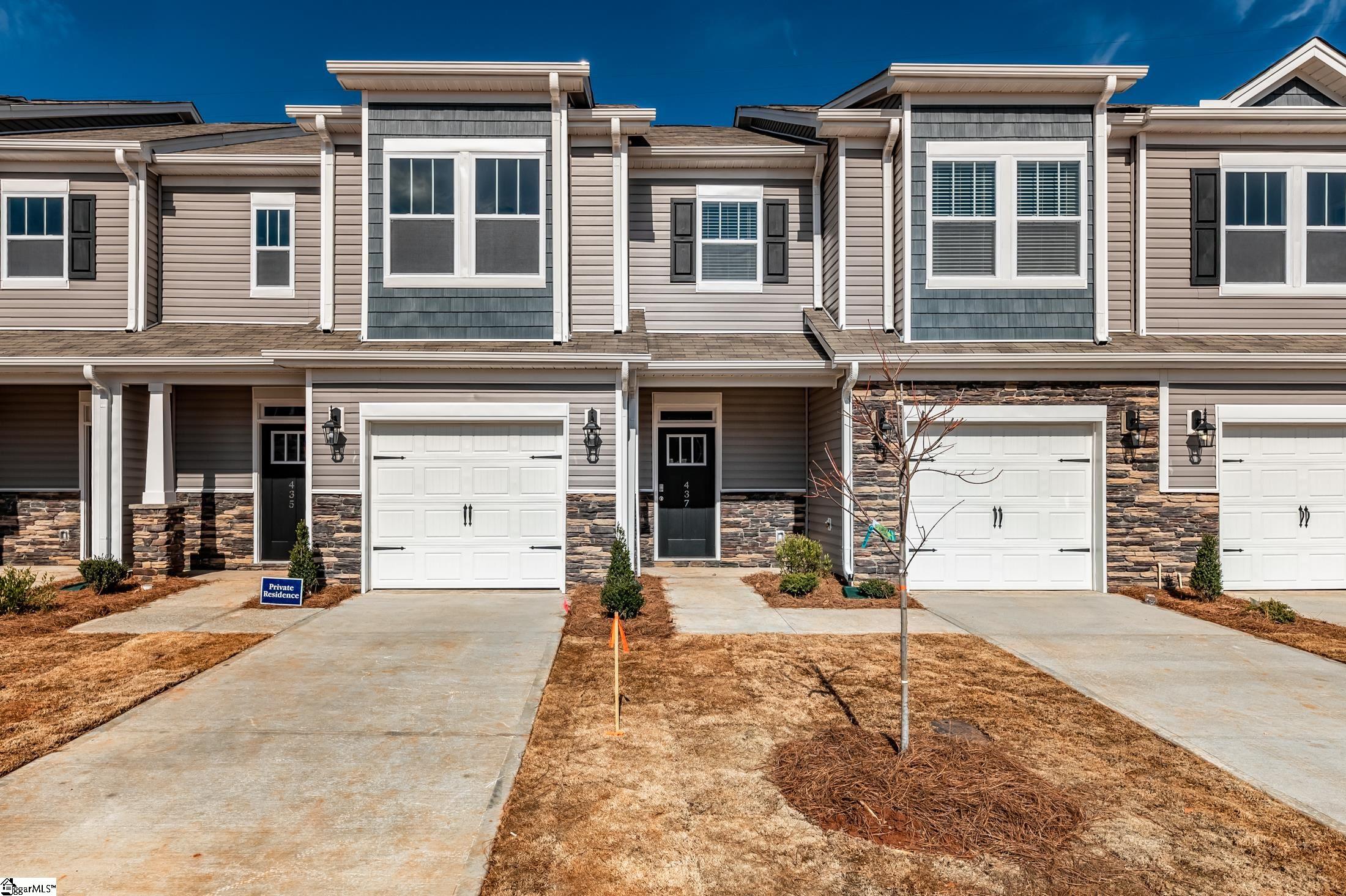 437 Yellow Fox Road Greer, SC 29650 - Photo 1 of 29