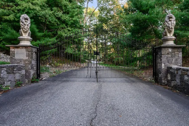 $1,199,000 | 260 George Washington Highway, Clayville, RI 02815