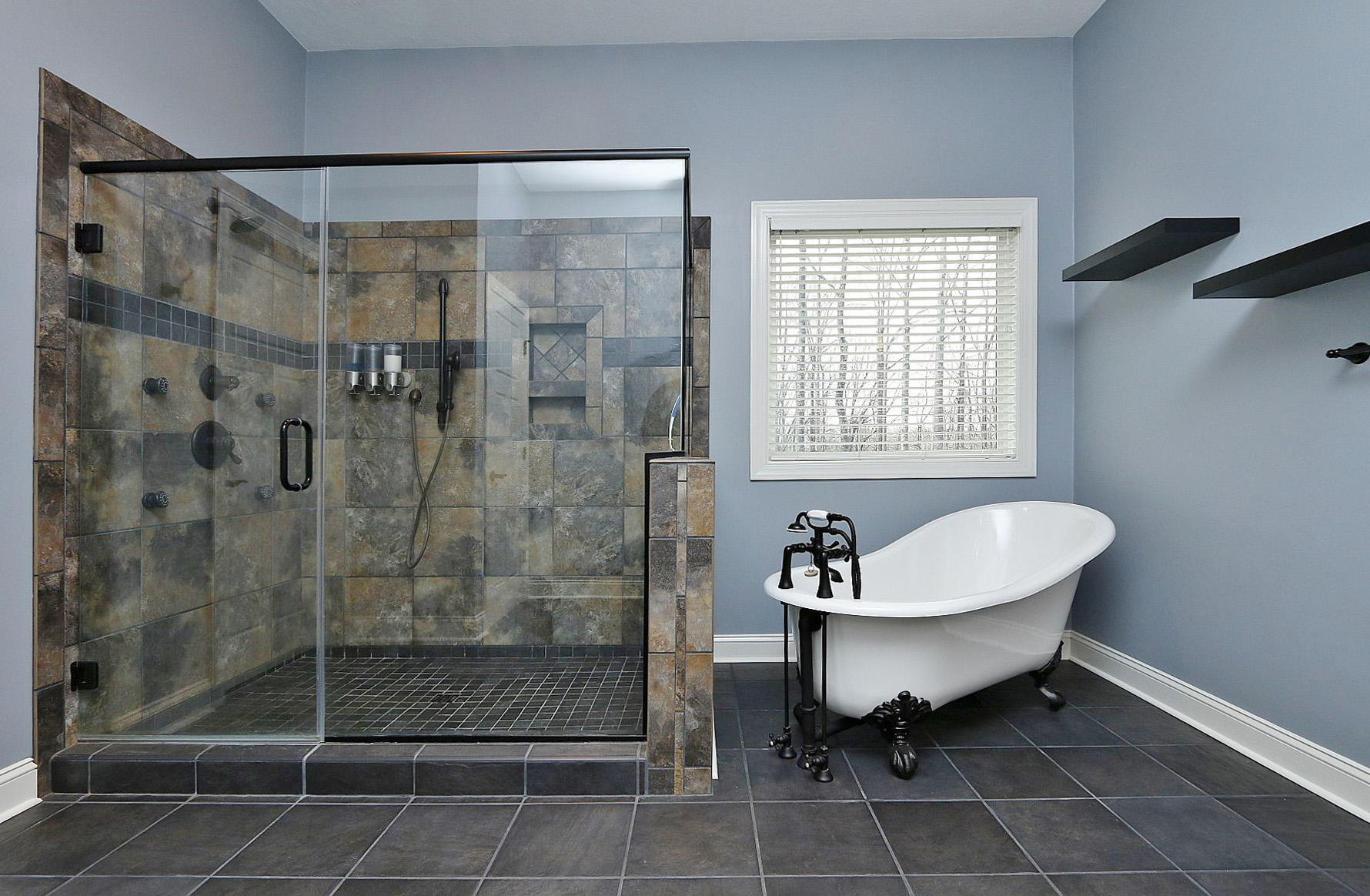 1177 Windlass Road Moneta, VA 24121 - Photo 29 of 91 Master Bath (4)