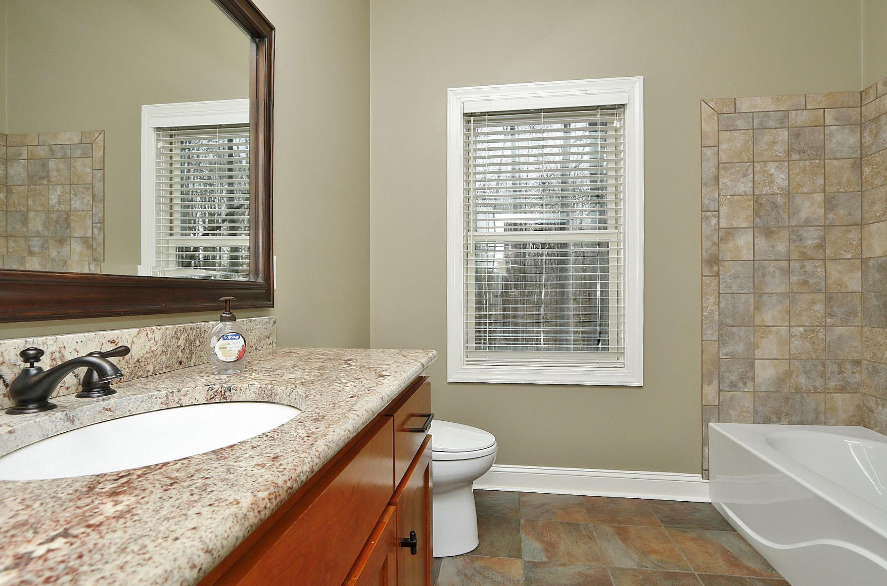 1177 Windlass Road Moneta, VA 24121 - Photo 38 of 91 Main Level Bath (1)