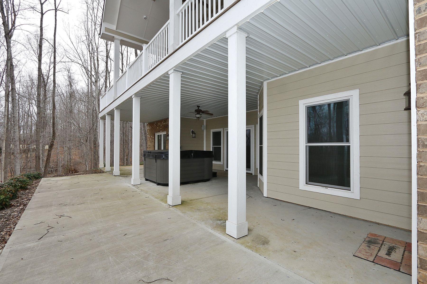 1177 Windlass Road Moneta, VA 24121 - Photo 76 of 91 Lower Level Deck (1)