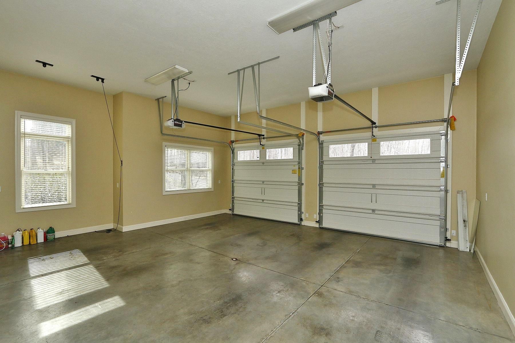 1177 Windlass Road Moneta, VA 24121 - Photo 81 of 91 Garage (2)