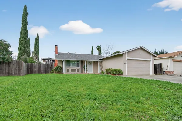 $470,000 | 2013 Cormorant Drive, Fairfield, CA 94533