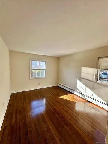 $1,800 | 174 Orange Avenue, Unit 1N, Suffern, NY 10901