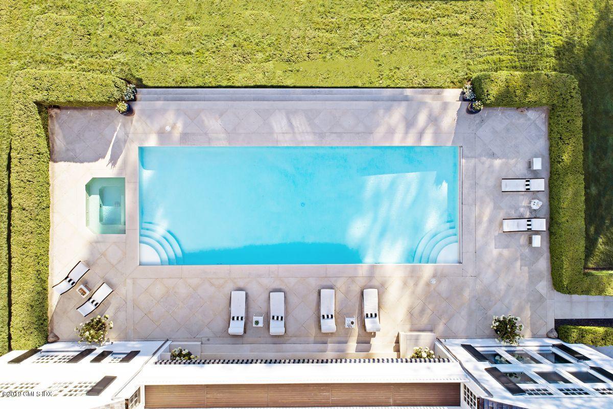 578 Riversville Road Greenwich, CT 06831 - Photo 37 of 38 a picture of a bench in a kitchen