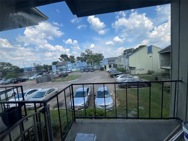 $67,500 | 5625 Antoine Drive, Unit 1212, Houston, TX 77091