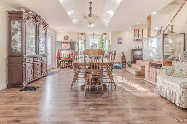 $750,000 | 208 River Road, Hammond, NY 13646