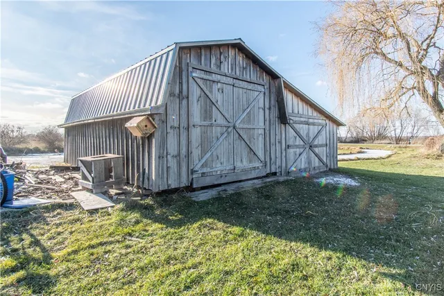 $750,000 | 208 River Road, Hammond, NY 13646