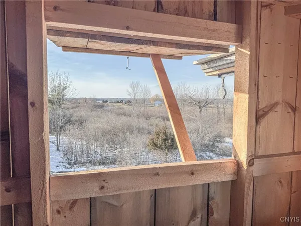 $750,000 | 208 River Road, Hammond, NY 13646