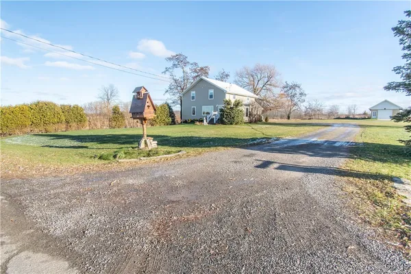 $750,000 | 208 River Road, Hammond, NY 13646