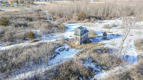 $750,000 | 208 River Road, Hammond, NY 13646