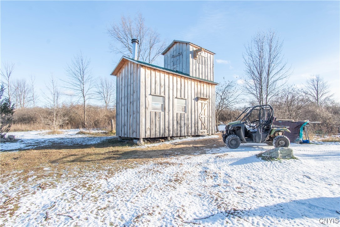 208 River Road Hammond, NY 13646 - Photo 7 of 46