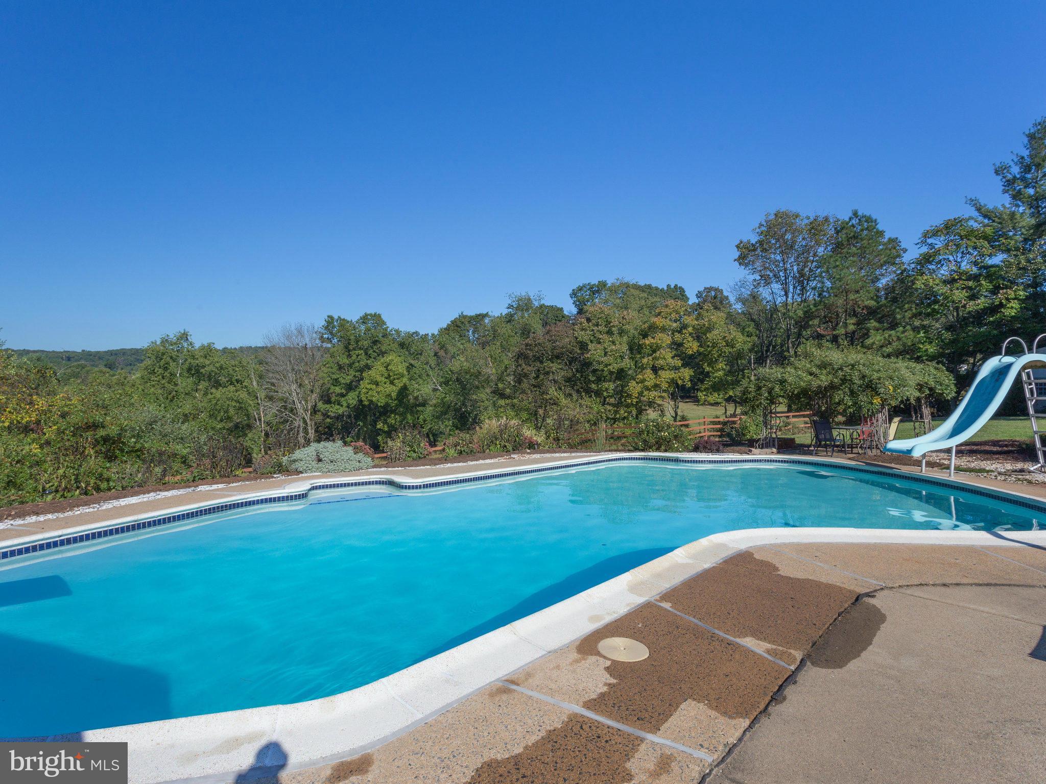 20473 Gleedsville Road Leesburg, VA 20175 - Photo 5 of 30 a view of a tennis court
