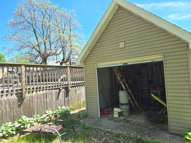 $192,000 | 106 Round House Street, Braidwood, IL 60408