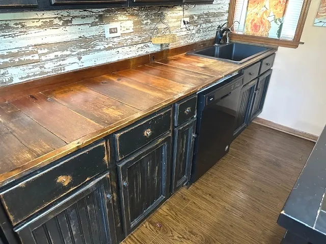 $192,000 | 106 Round House Street, Braidwood, IL 60408