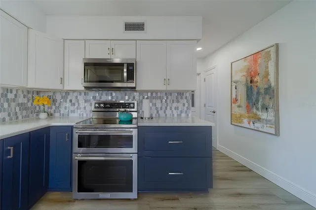 $4,900 | 2109 Bayshore Drive, Belleair Beach, FL 33786