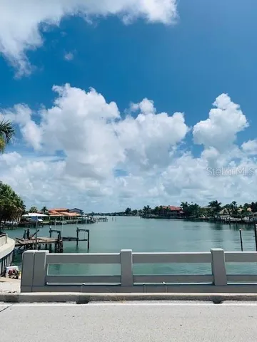 $4,900 | 2109 Bayshore Drive, Belleair Beach, FL 33786