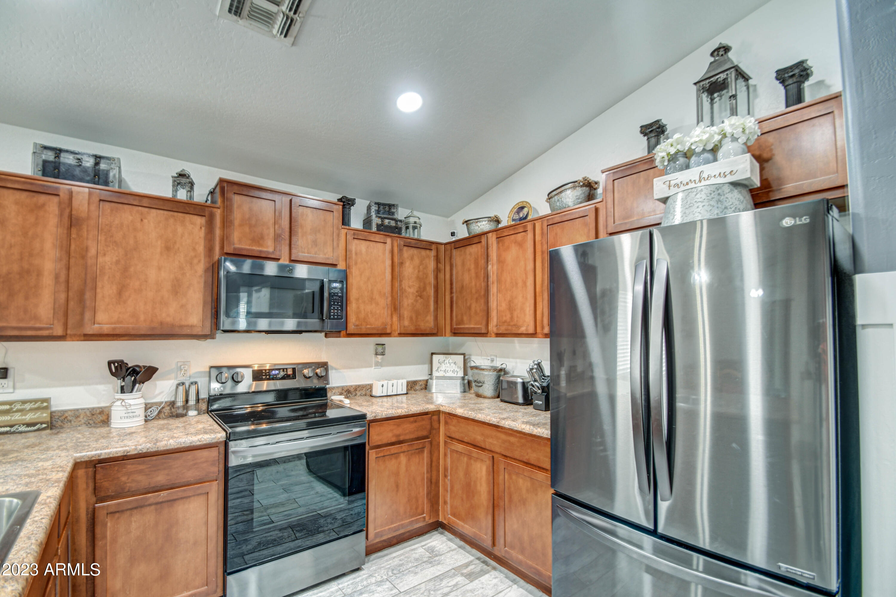 3945 East Morenci Road San Tan Valley, AZ 85143 - Photo 8 of 43 Kitchen 4