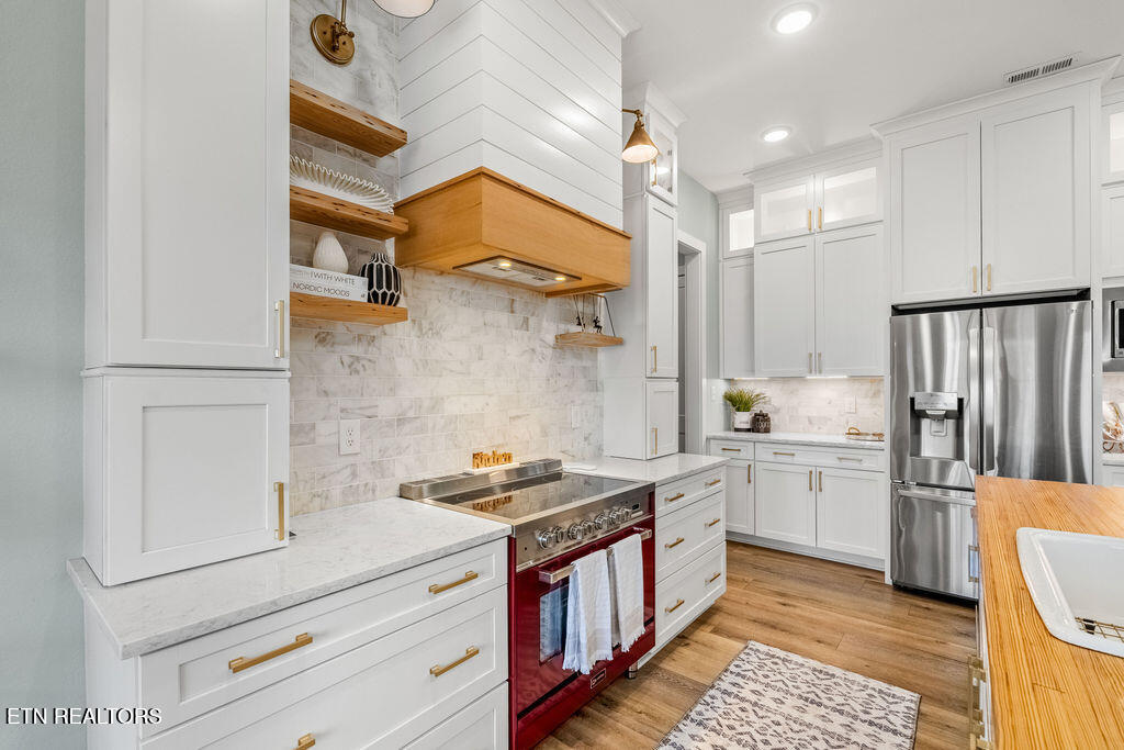 136 Pocola Way Loudon, TN 37774 - Photo 12 of 53 Kitchen