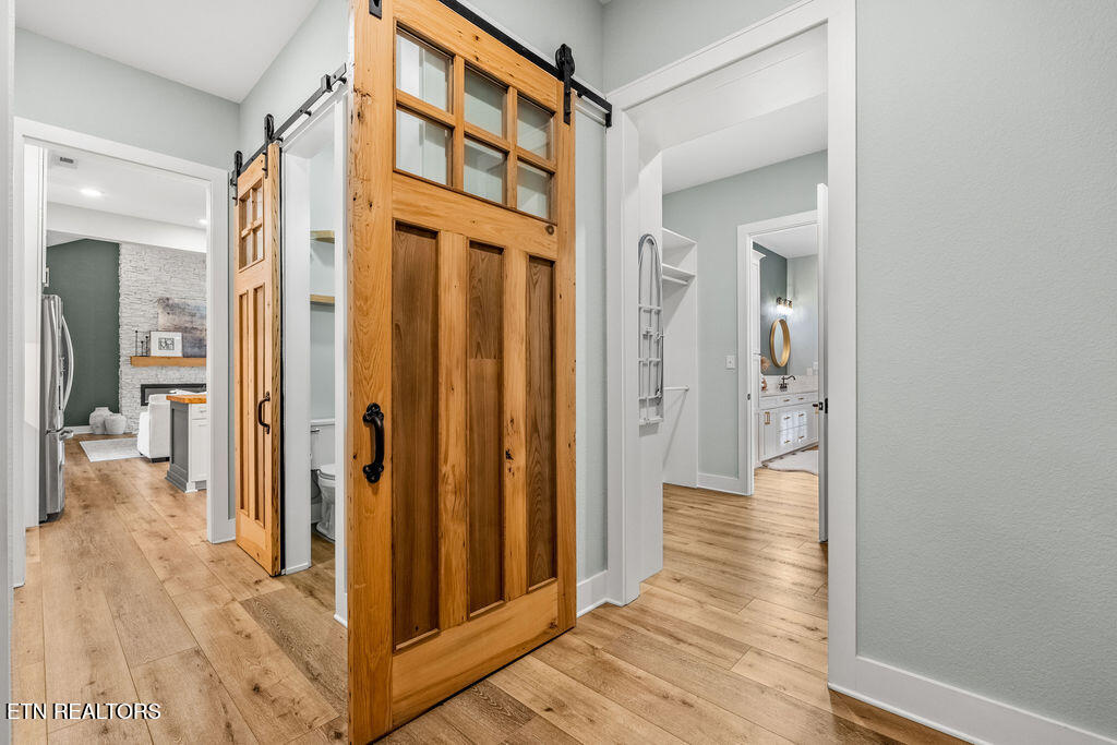 136 Pocola Way Loudon, TN 37774 - Photo 27 of 53 Hallway