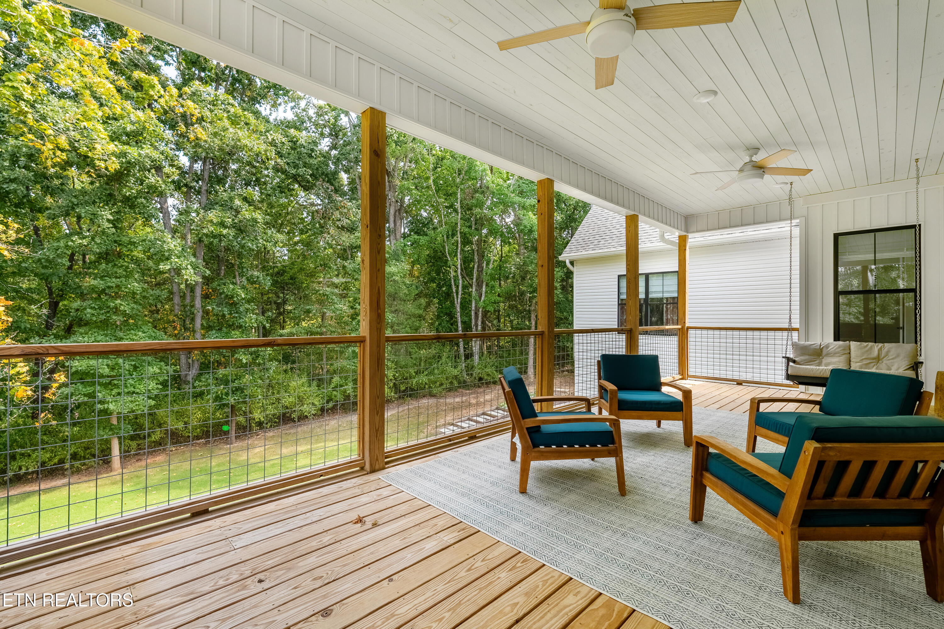 136 Pocola Way Loudon, TN 37774 - Photo 43 of 53 Back View / Summer