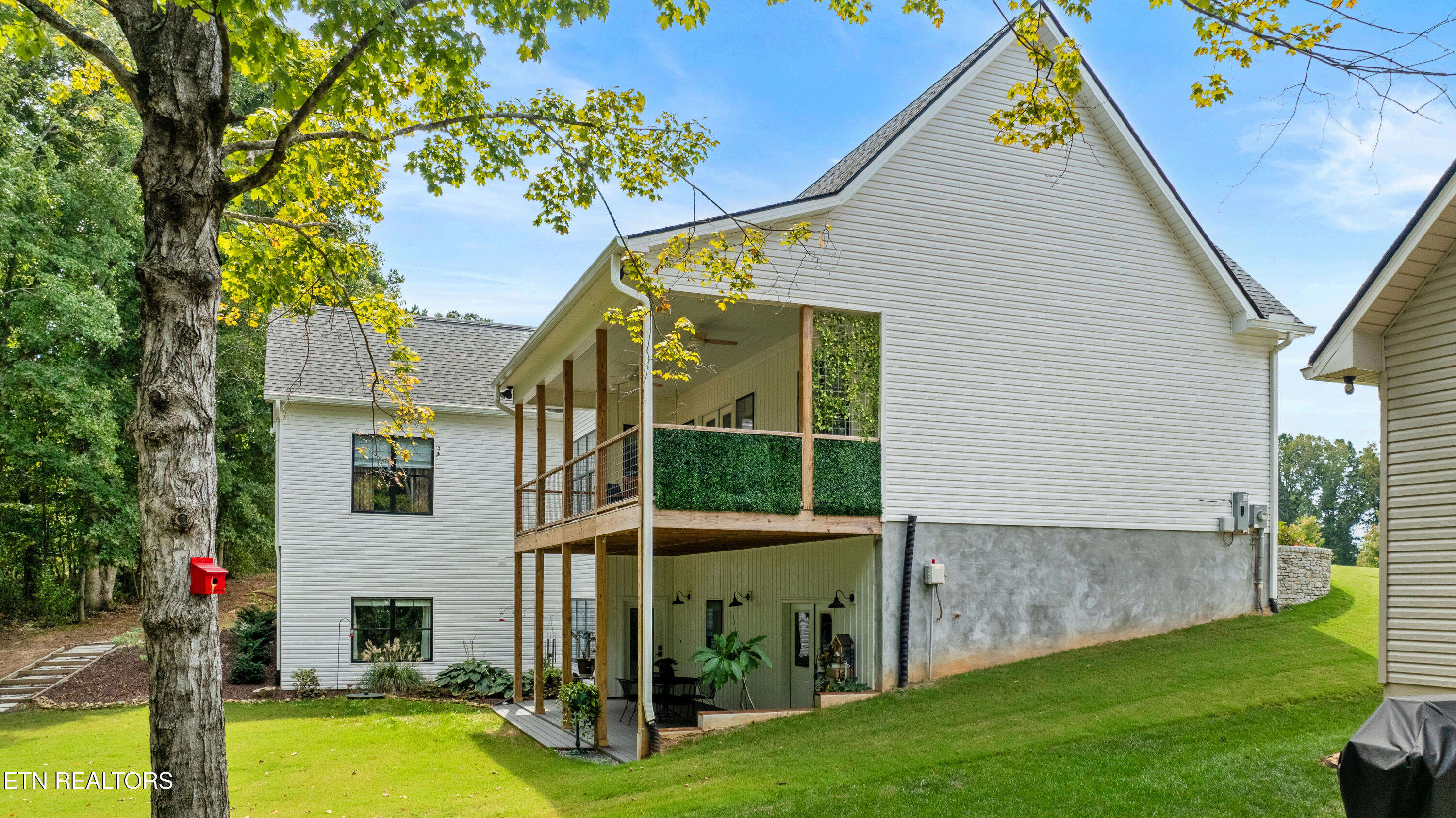 136 Pocola Way Loudon, TN 37774 - Photo 46 of 53 Back View