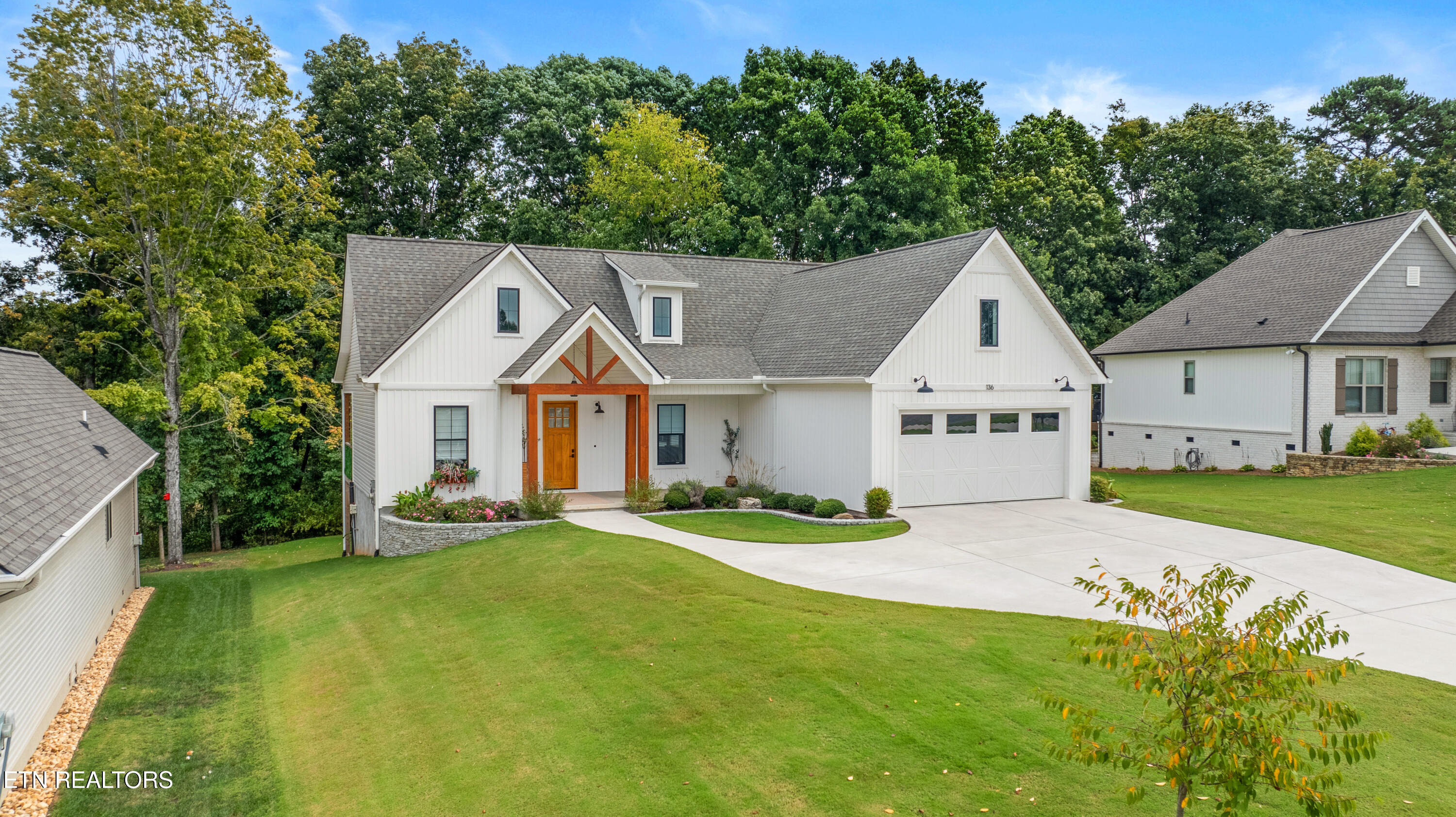 136 Pocola Way Loudon, TN 37774 - Photo 47 of 53 Side Elevation