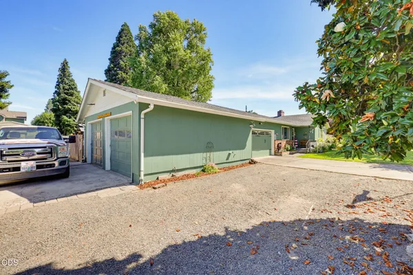 $539,000 | 1130 Crest Drive, Central Point, OR 97502