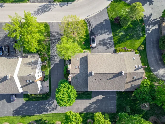 $297,000 | 2S708 Timber Drive, Warrenville, IL 60555