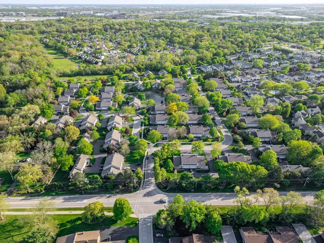 $297,000 | 2S708 Timber Drive, Warrenville, IL 60555