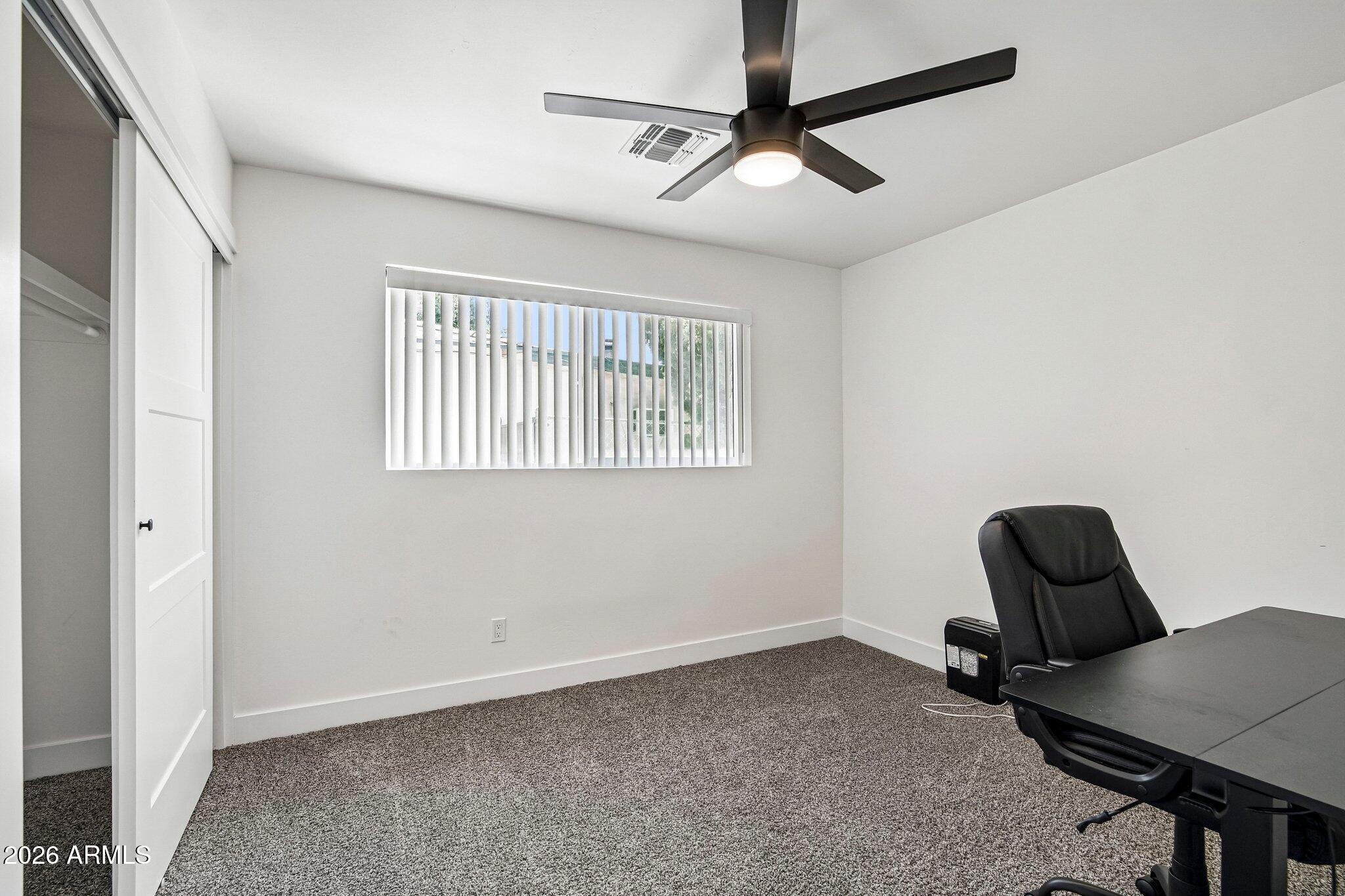 2401 West Echo Lane Phoenix, AZ 85021 - Photo 23 of 40 23-web-or-mls-W Echo Ln-S2706-023