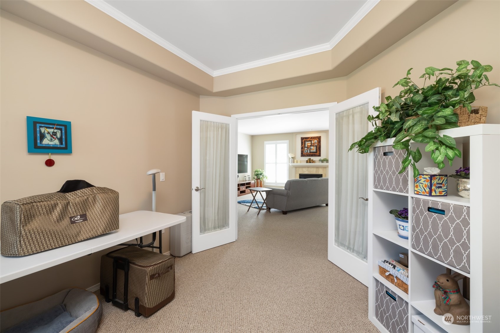 431 Blakely Boulevard Sequim, WA 98382 - Photo 18 of 34 a living room with furniture and a potted plant