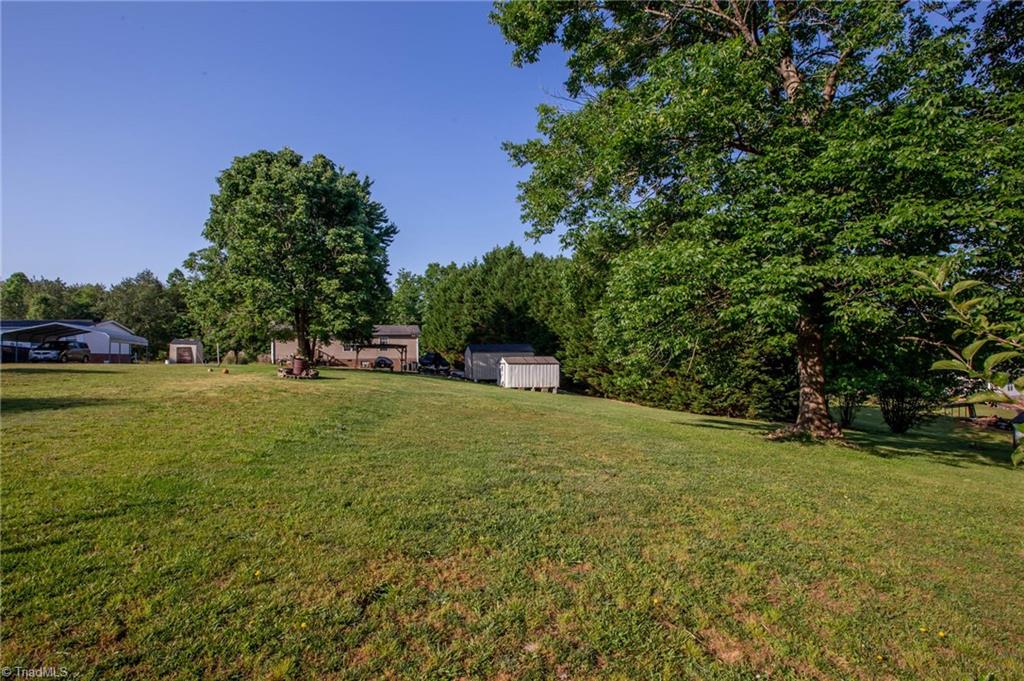 5422 Snyder Country Road Trinity, NC 27370 - Photo 22 of 29